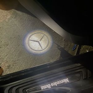 Meet your Posher, Kenniel